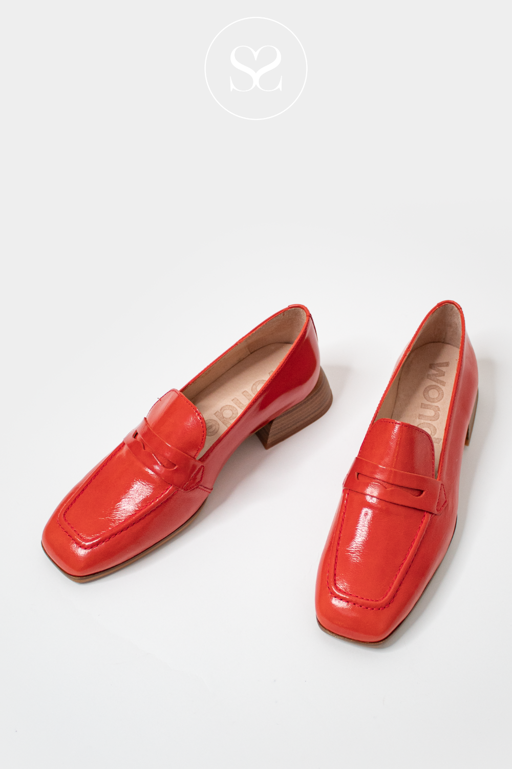 WONDERS C-7122 RED PATENT LEATHER LOW HEEL SLIP ON LOAFERS