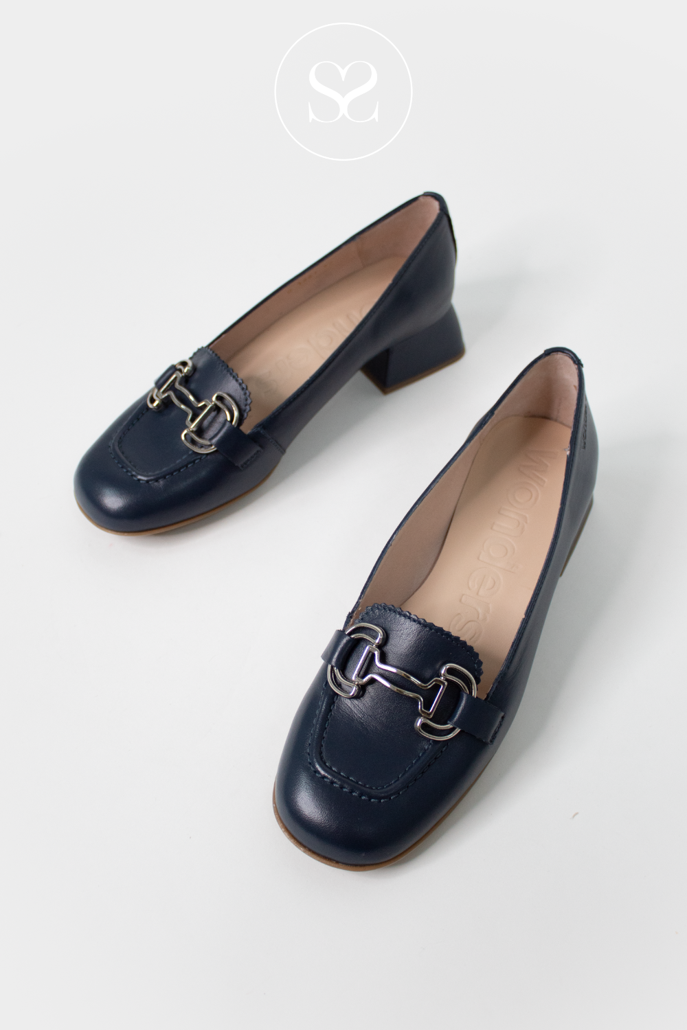WONDERS D-1221 NAVY LEATHER LOW BLOCK HEEL WORK SHOE WITH SLIGHTLY SQUARE TOE