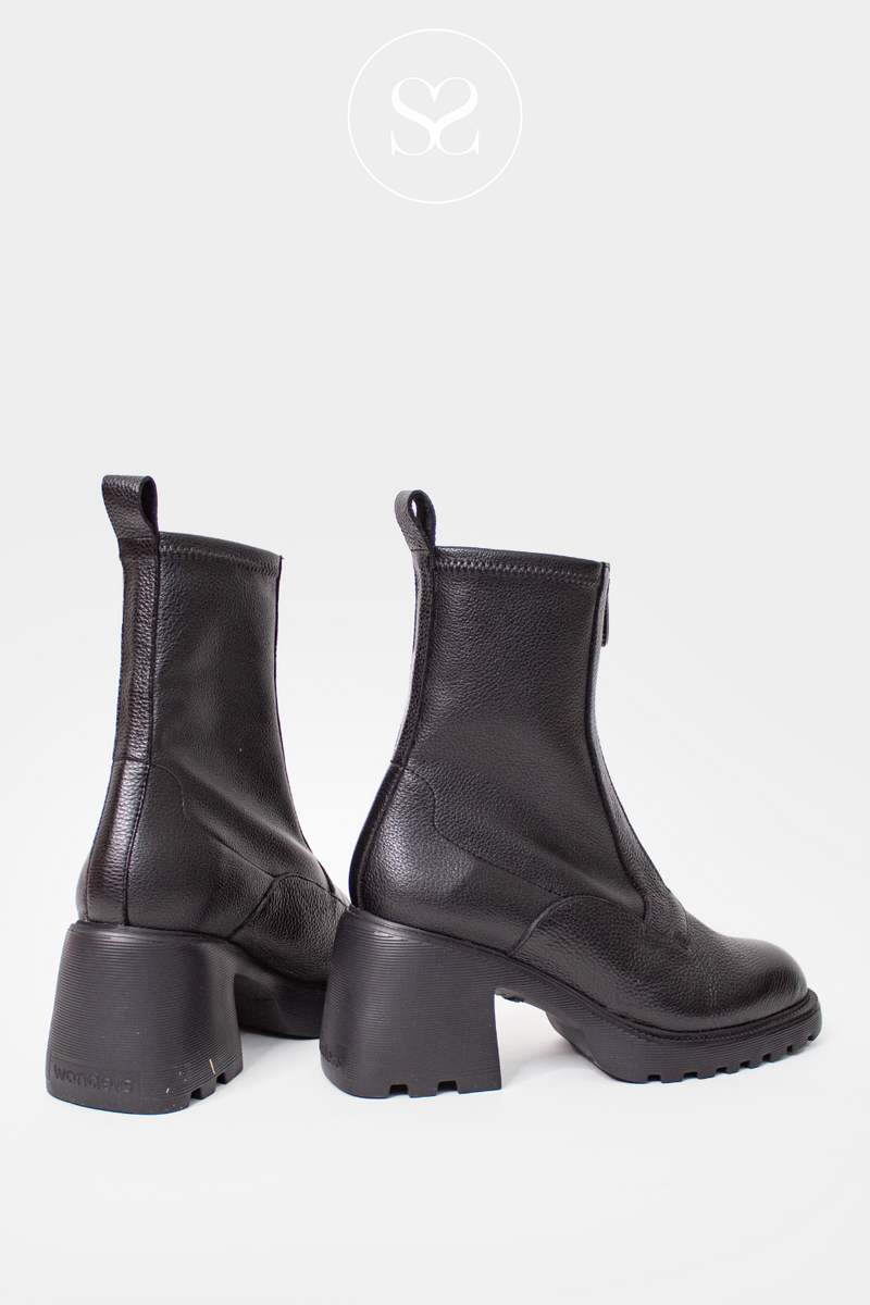 WONDERS G-6701 BLACK MILITARY ANKLE BOOT WITH CHUNKY HEEL AND FRONT SILVER ZIP