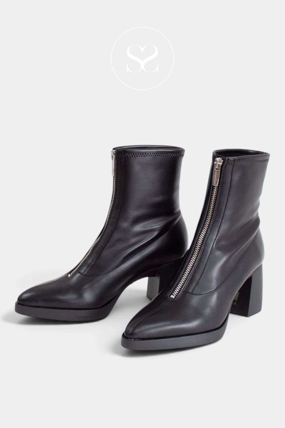 Wonders Black Pointed Heeled Front Zip Ankle Boots - L-1604