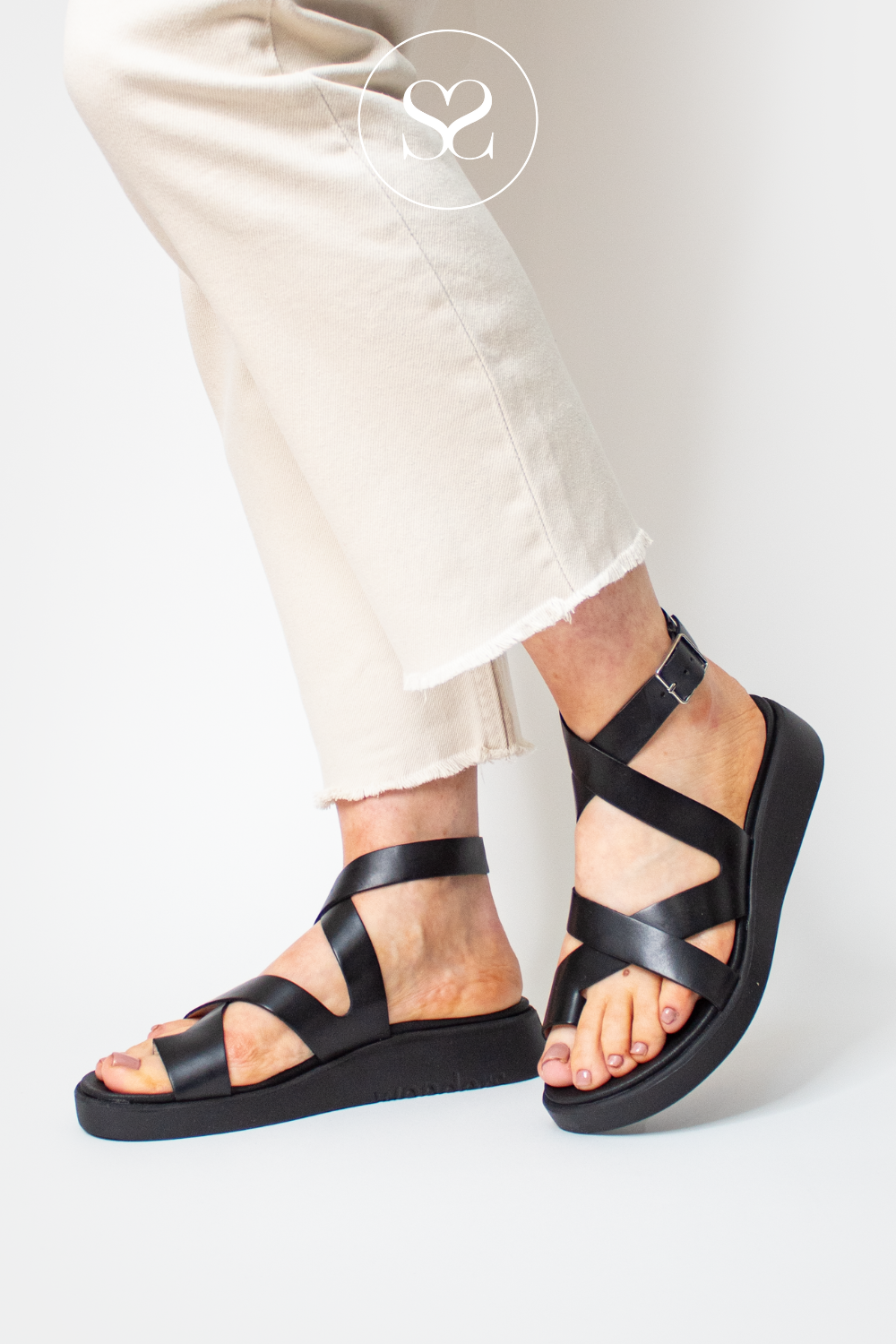 Wonders C-6502 black leather gladiator style walking sandals. Holiday sandals. Elevated sole. Comfort sandals