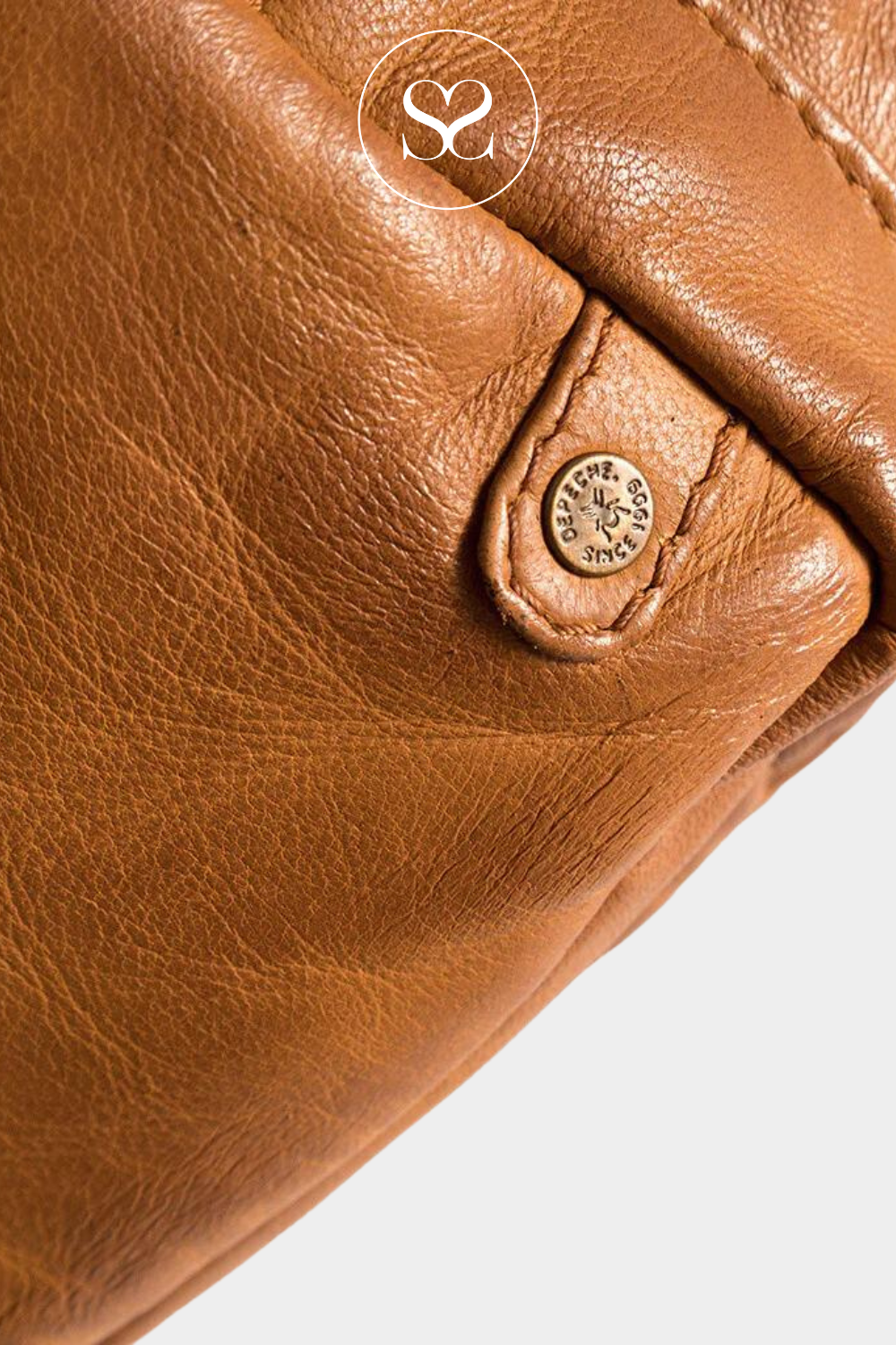 Leather crossbody bag in tan from Depeche