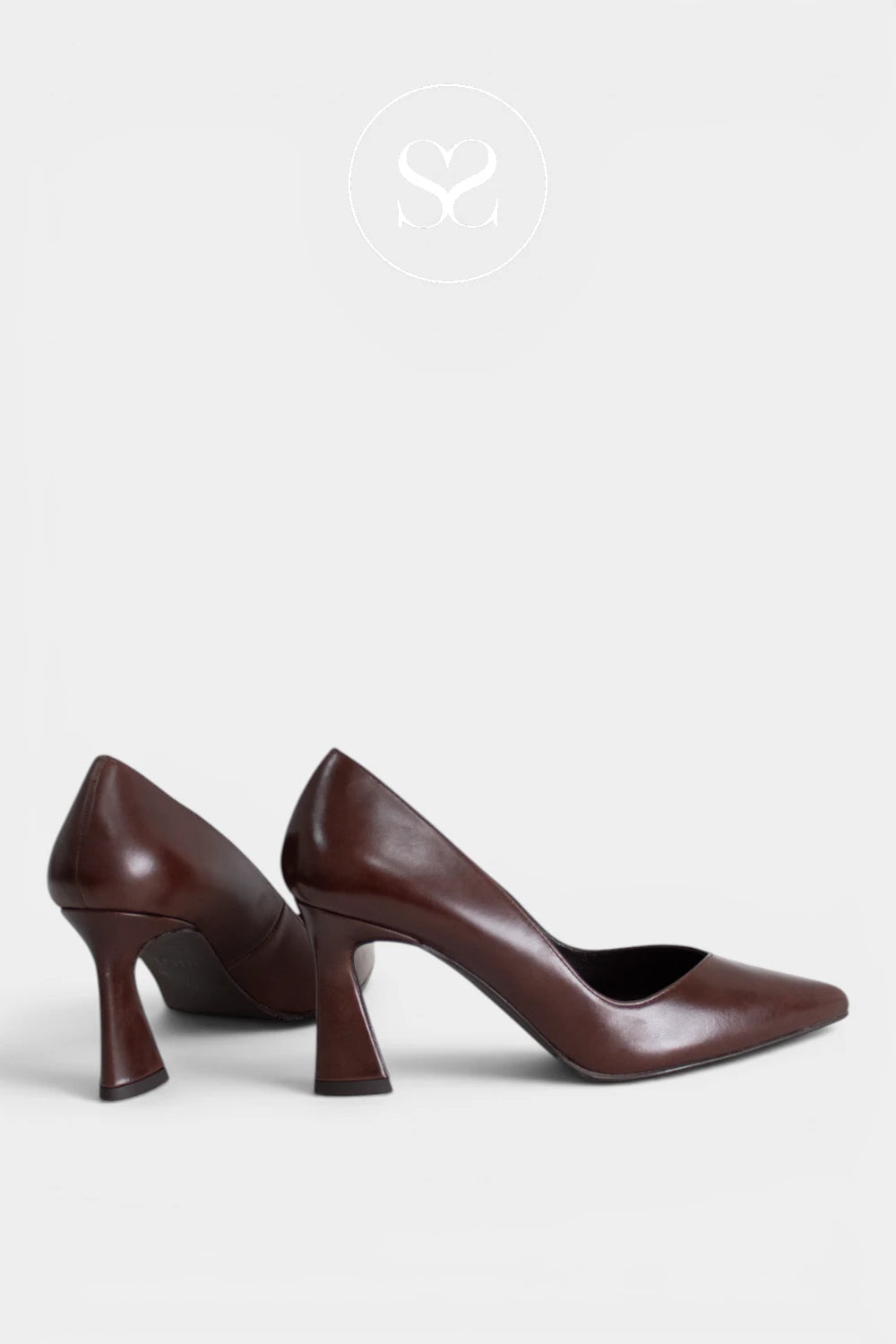 LODI Ralina brown leather court shoe in profile, showing the pointed toe, low-cut front, and flared 8cm heel.