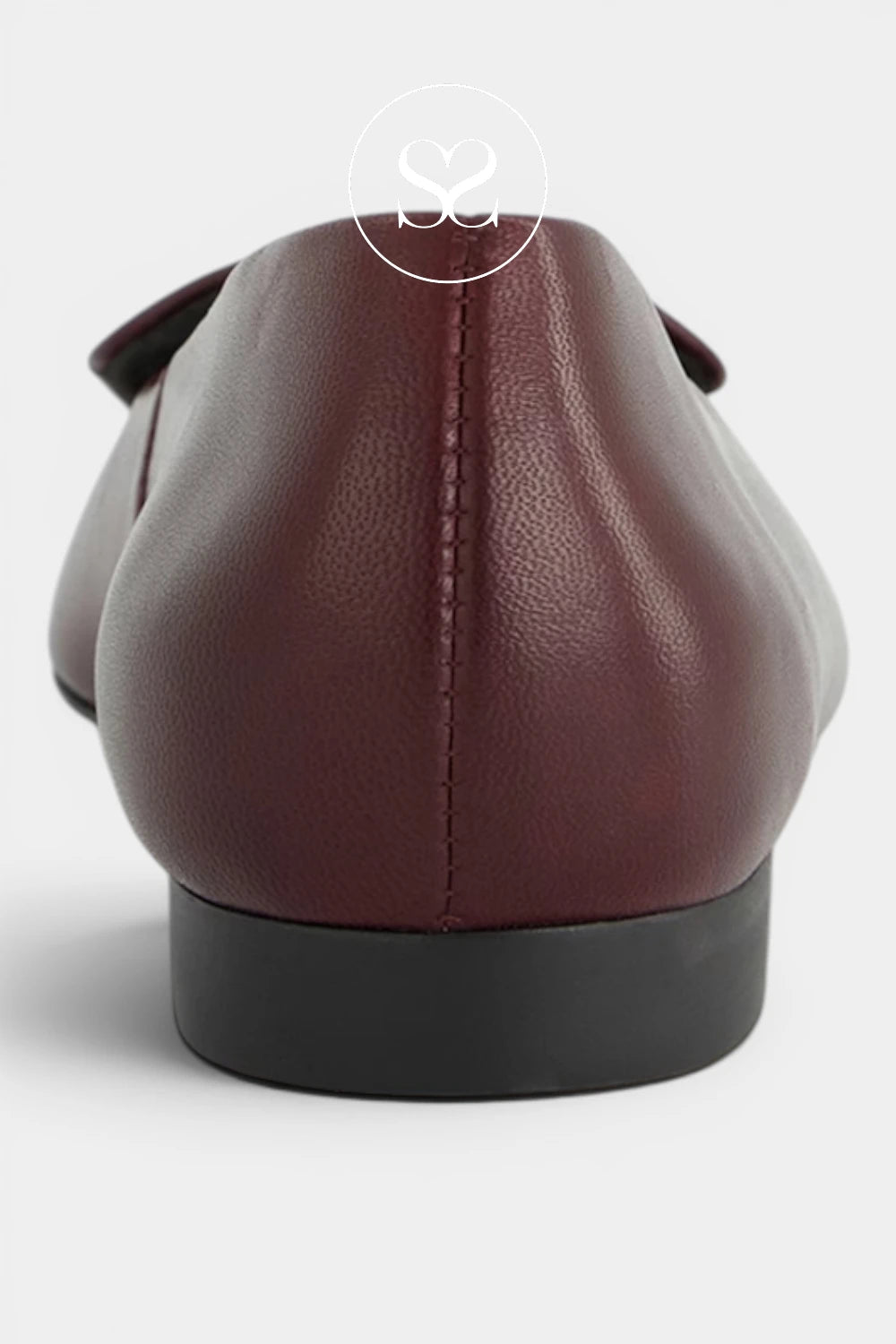 Paul Green Low block-heel shoe set on a slim black sole for subtle contrast and everyday structure for Women in Ireland