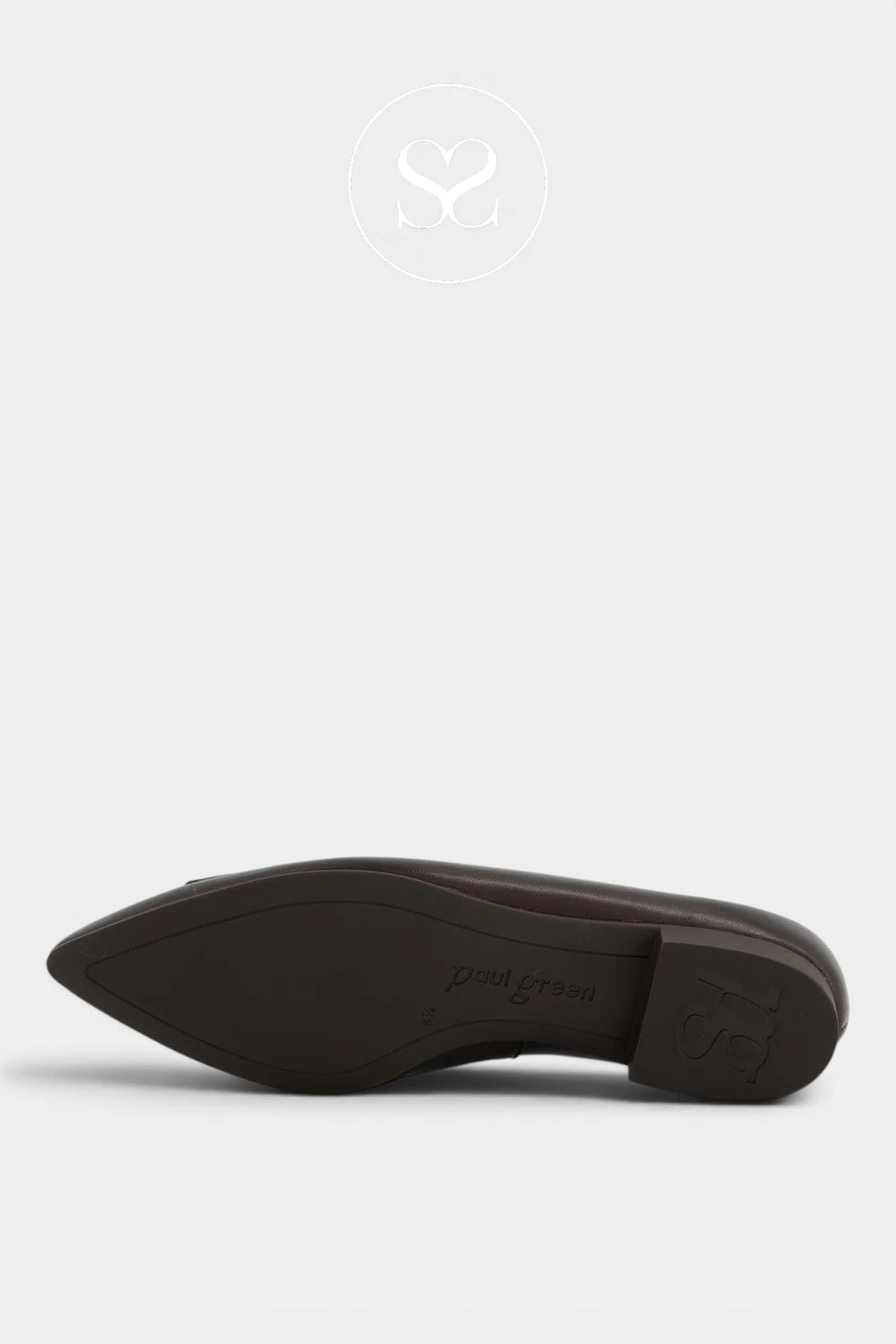 Paul Green Elegant leather ballet-loafer hybrid with a closed pointed toe, open-cut sides and a streamlined silhouette.
