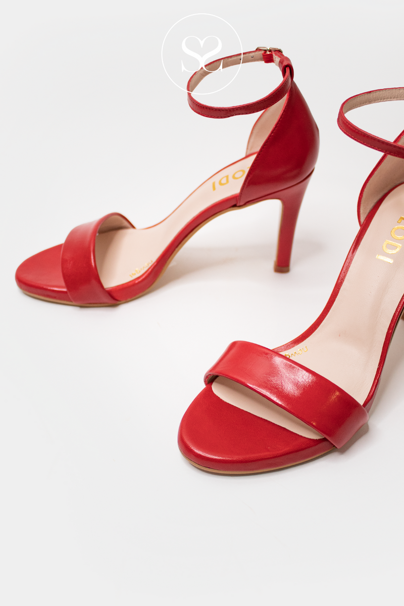 RED STRAPPY SANDALS FROM LODI