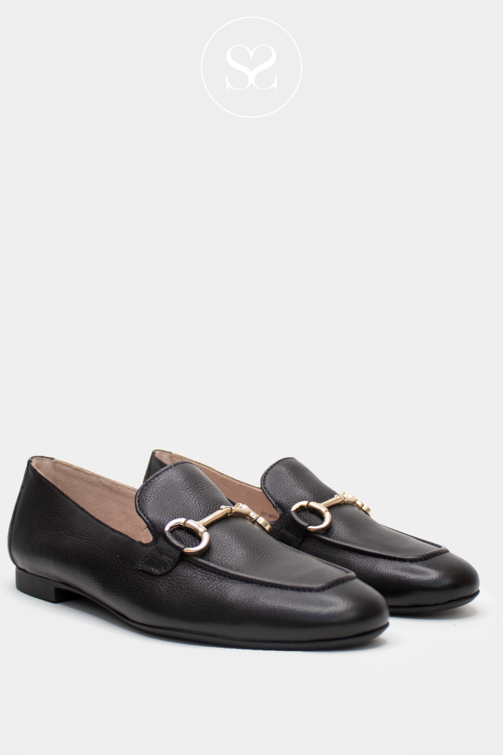 PAUL GREEN 2596 FLAT PLAIN BLACK LEATHER LOAFERS WITH GOLD CHAIN