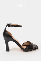 HIGH HEEL SANDALS IN BLACK LEATHER FROM UNISA